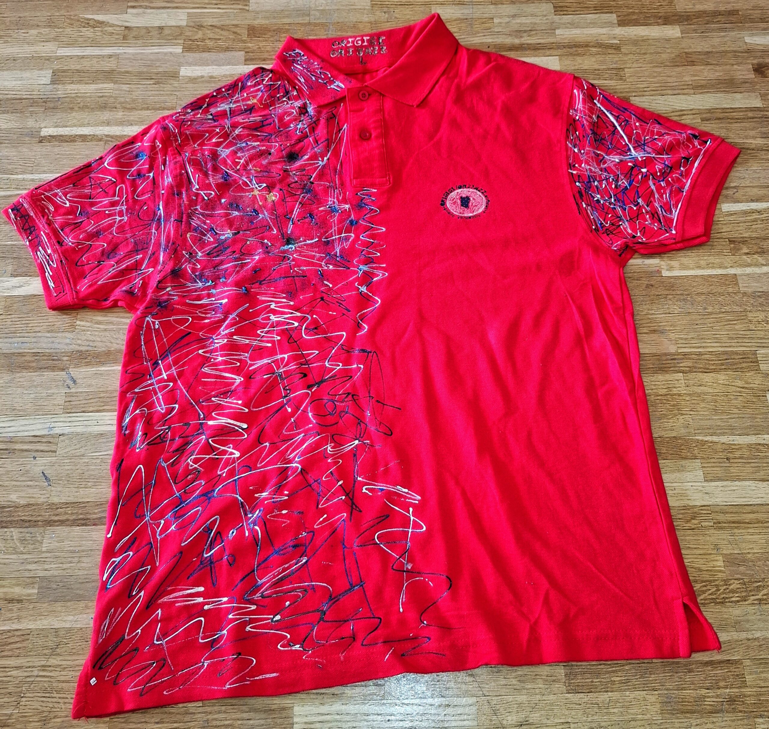 Red polo metallic random painting